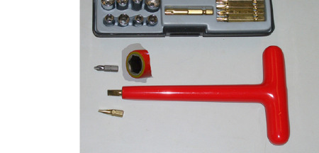 1340 bis 1345 T-Steckschlüssel Bit - rot -